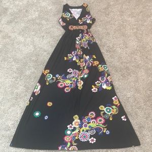 NEW YORK & COMPANY sleeveless maxi dress